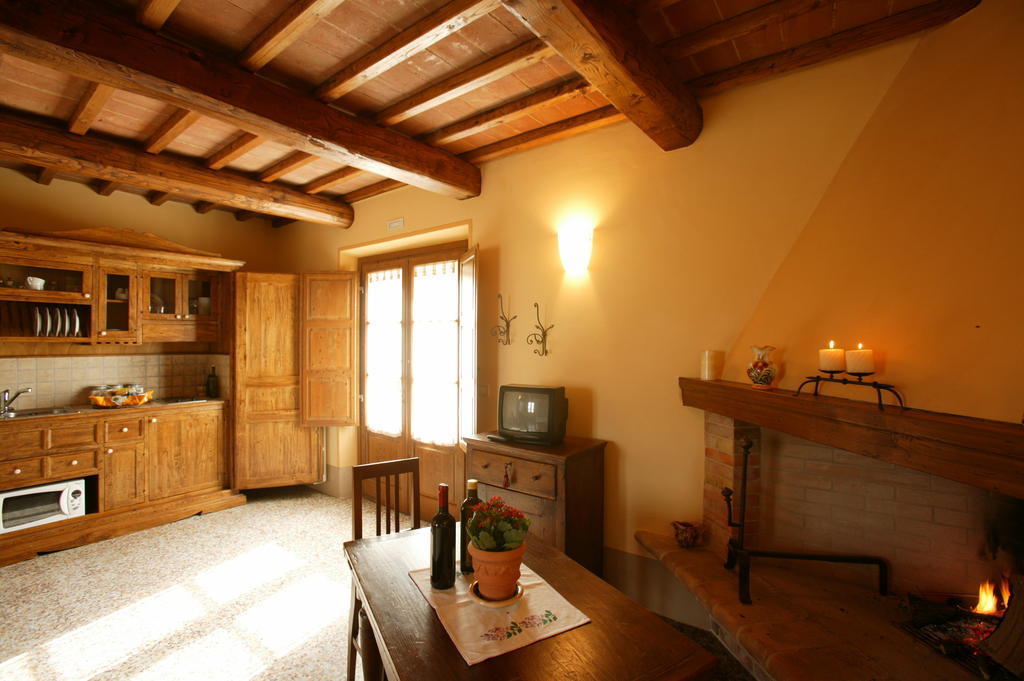 Agriturismo Podere San Gregorio ปีเอนซา ห้อง รูปภาพ