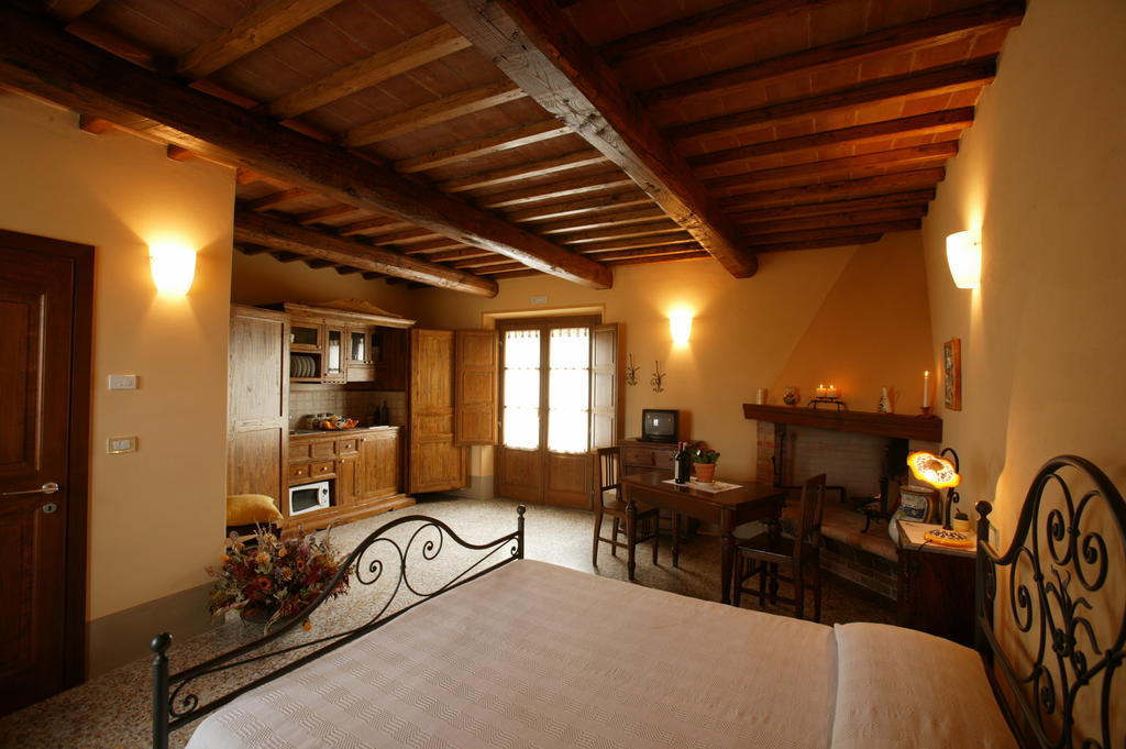 Agriturismo Podere San Gregorio ปีเอนซา ห้อง รูปภาพ