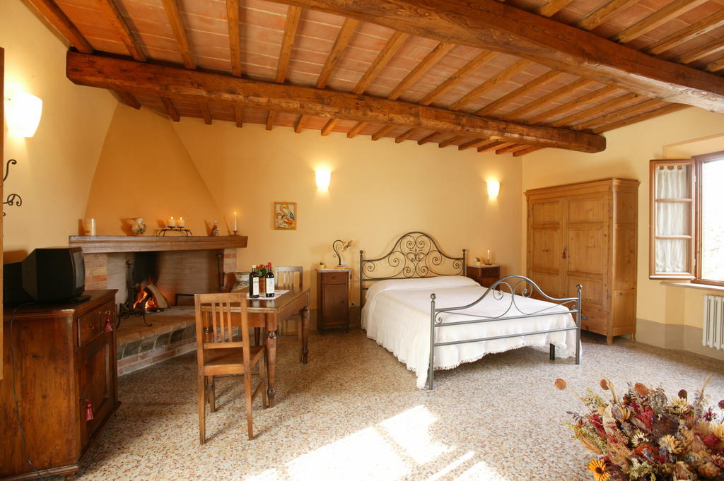 Agriturismo Podere San Gregorio ปีเอนซา ห้อง รูปภาพ