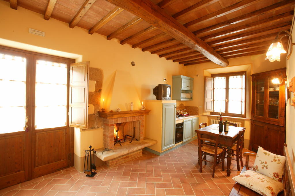 Agriturismo Podere San Gregorio ปีเอนซา ห้อง รูปภาพ